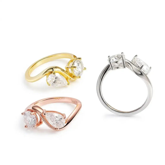 Zethech round pearl ring showcasing a smooth, polished band with a central pearl, elegant jewelry for stylish accessories.
