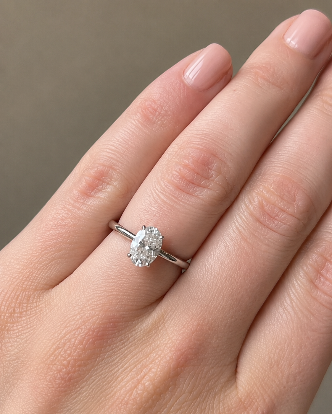 Zethech Oval Vintage Ring in clean product photo