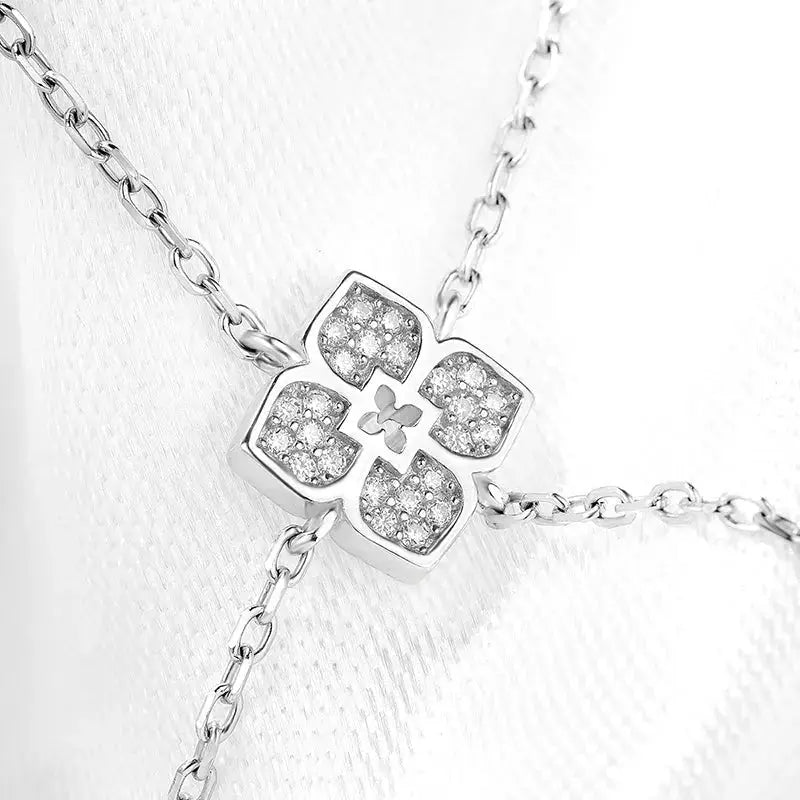 Zethech luminous gold-tone moissanite chain bracelet for women, adjustable 15-20cm, sterling silver with lab diamond sparkle.