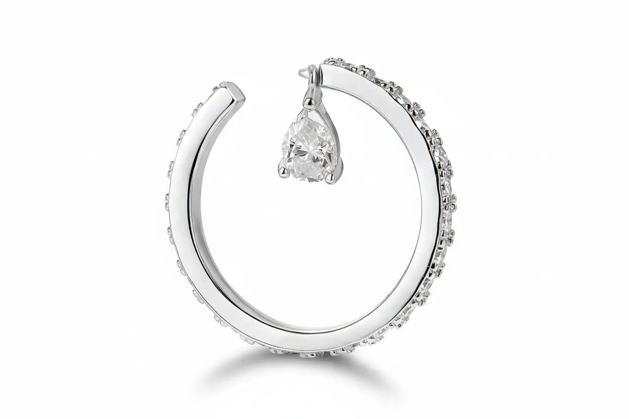 Zethech Pear Solitaire Ring with 0.5CT pear-shaped moissanite